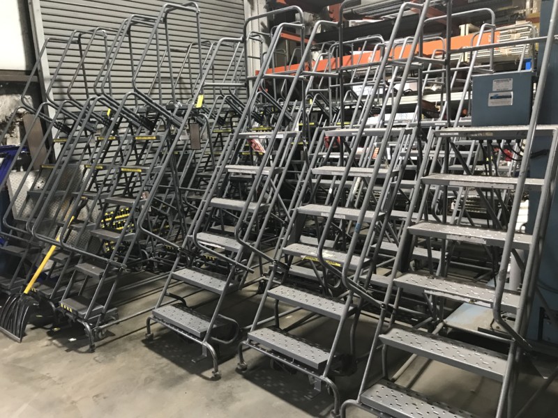 rolling step ladders